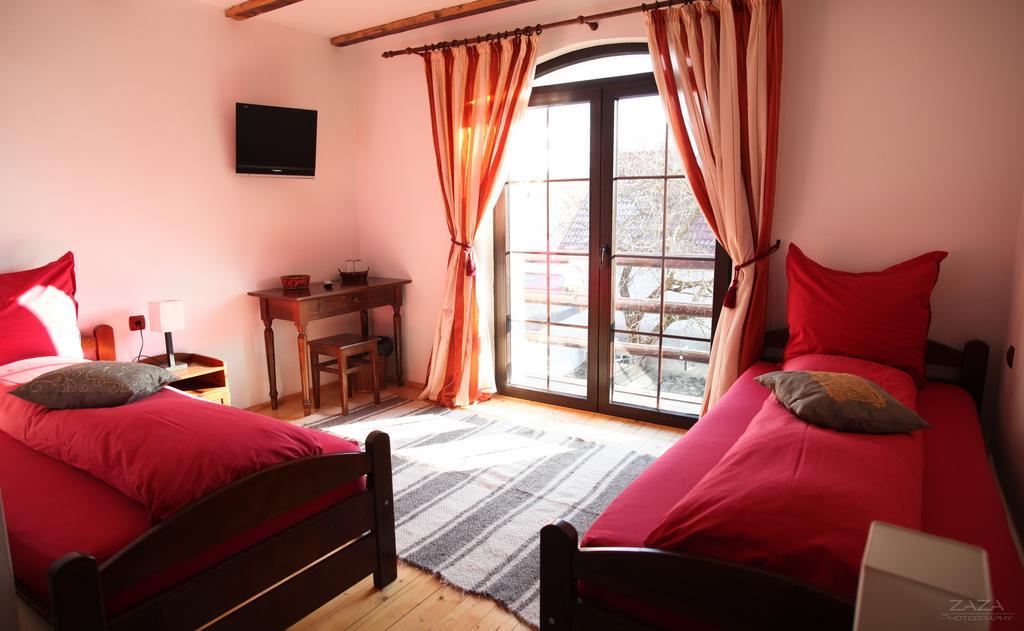Casa Mosului - Transfagarasan Bed & Breakfast Cîrţişoara الغرفة الصورة